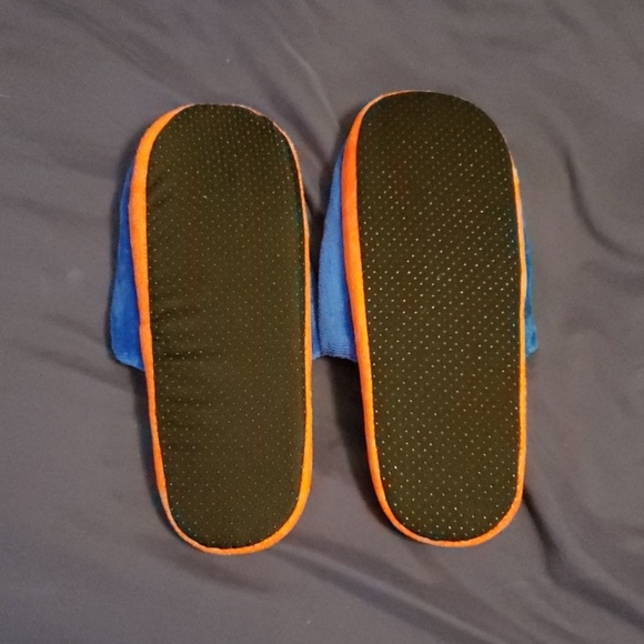 NWOT...Men's Florida gator slippers - Picture 2 of 3